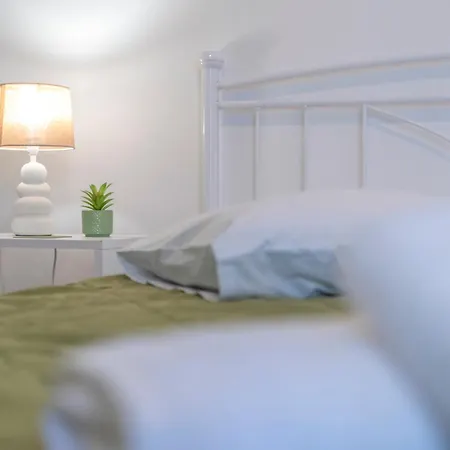 Appartement 5 Steps From The Sea