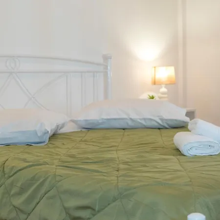 Appartamento 5 Steps From The Sea Kalamata