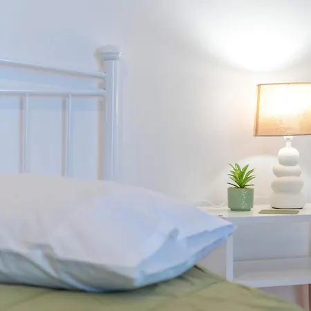 5 Steps From The Sea * Kalamata