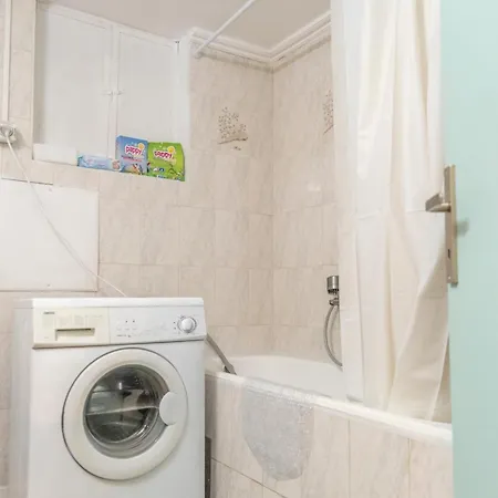 5 Steps From The Sea Appartamento Kalamata