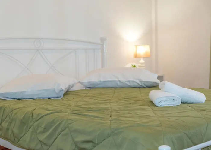 Apartamento 5 Steps From The Sea Kalamata