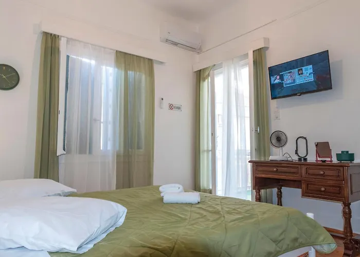 5 Steps From The Sea * Kalamata