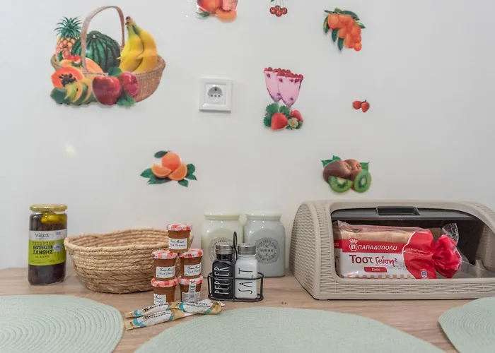 5 Steps From The Sea 칼라마타