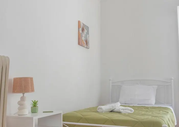 5 Steps From The Sea